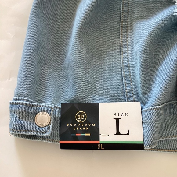 Boom Boom Distressed Torn Moto Jean Denim Trucker Jacket Sz L Relaxed Fit NWT - Picture 8 of 14